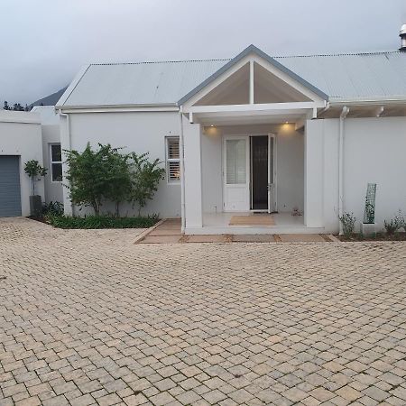 Margie'S Place Swellendam Esterno foto