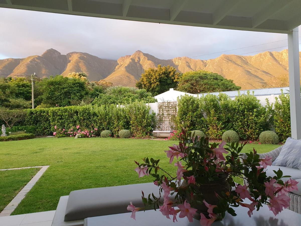 Margie'S Place Swellendam Esterno foto